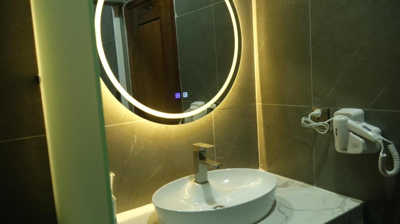 Sawadee Suorsdei Boutique Hotel Kampot Ngoại thất bức ảnh